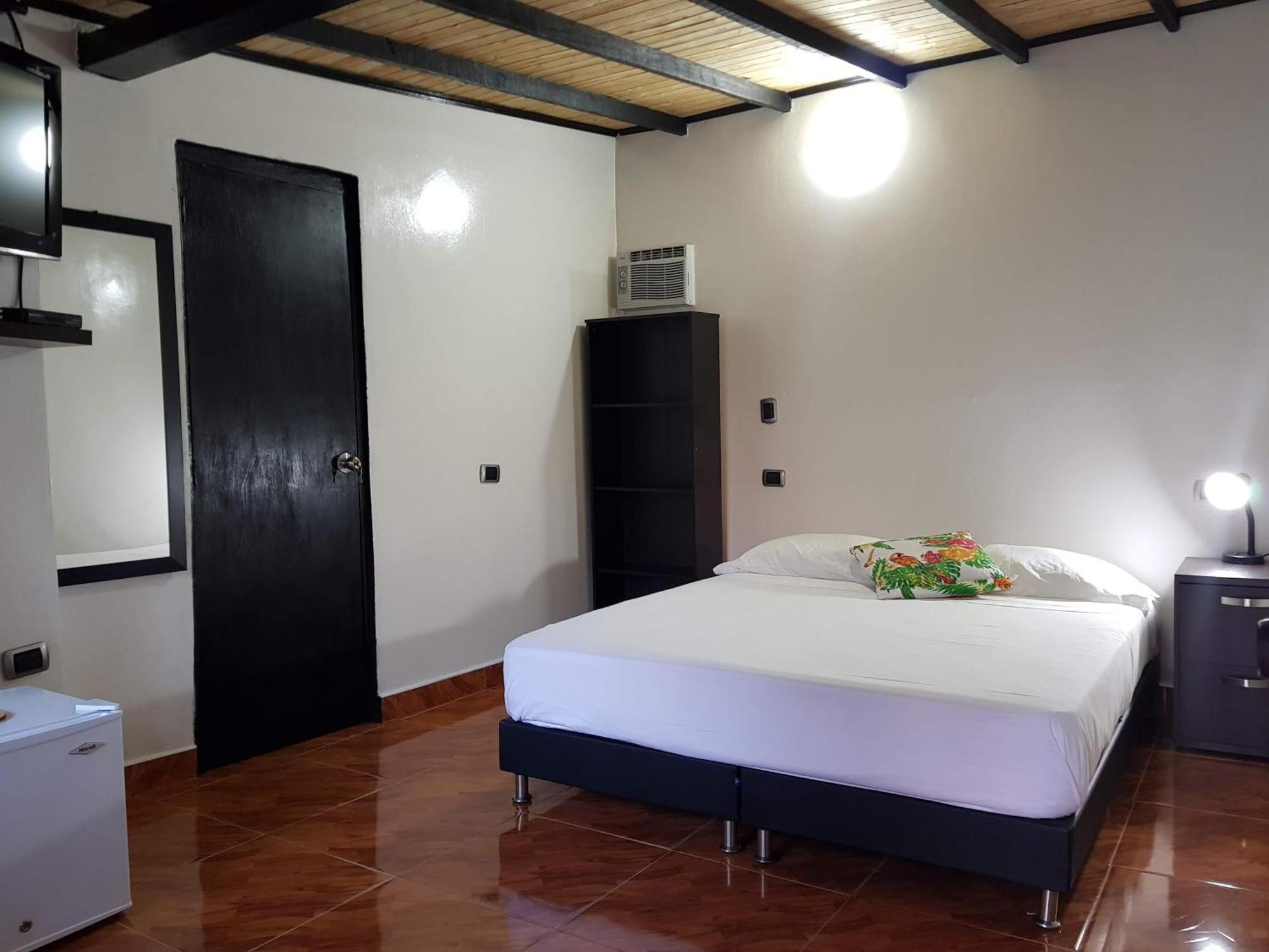 Hotel Premium Real Меделин Екстериор снимка