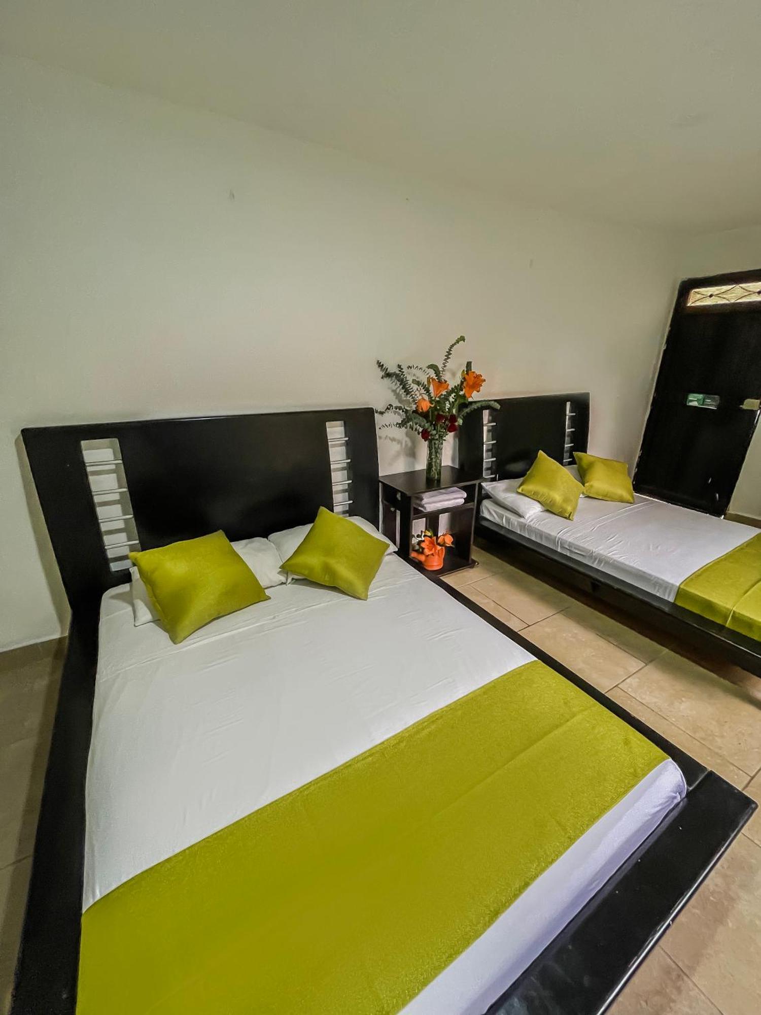 Hotel Premium Real Меделин Екстериор снимка