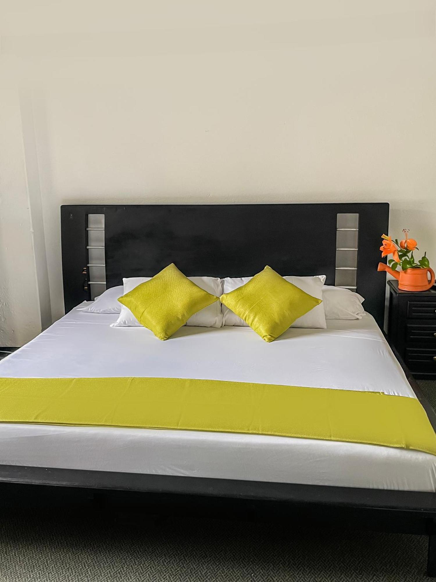 Hotel Premium Real Меделин Екстериор снимка